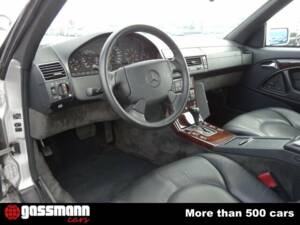 Image 11/15 of Mercedes-Benz SL 320 (1996)