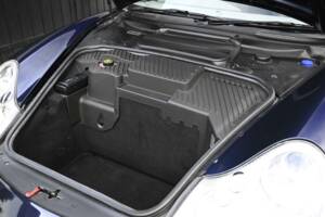 Bild 26/50 von Porsche 911 Carrera 4S (2004)