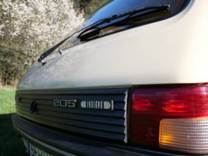 Image 3/65 of Peugeot 205 &quot;Indiana&quot; (1992)