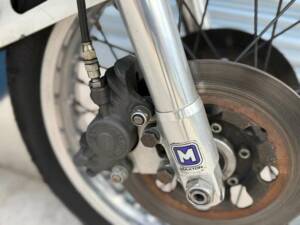 Image 31/42 of Triumph T 150 V Trident (1973)