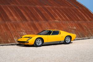 Afbeelding 11/56 van Lamborghini Miura P 400 S (1969)