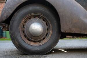 Image 22/134 of Ford V8 (1937)