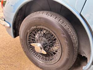 Image 30/38 of Jaguar Mk II 2.4 (1968)