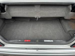 Image 18/21 de Mercedes-Benz E 200 (1995)