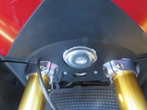 Bild 34/45 von MV Agusta F3 675 Serie Oro (2012)