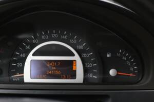 Image 29/64 of Mercedes-Benz G 400 CDI (LWB) (2004)