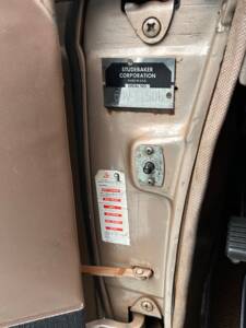 Bild 23/26 von Studebaker Commander Wagonaire (1963)