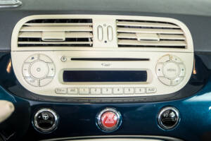 Immagine 28/50 di FIAT 500 C (2014)