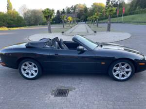 Imagen 27/46 de Jaguar XK8 4.0 (1997)