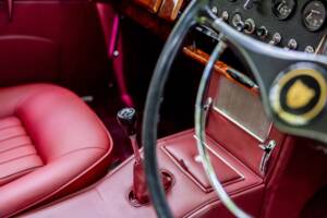 Image 49/50 de Jaguar Mk II 2.4 (1967)