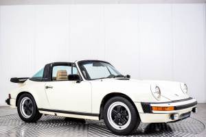 Image 19/50 of Porsche 911 SC 3.0 (1982)