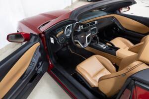Bild 9/25 von Chevrolet Camaro 3.6L (2015)