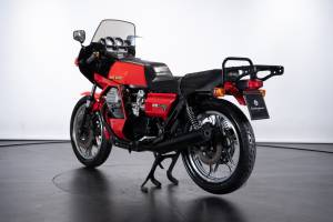 Imagen 2/50 de Moto Guzzi DUMMY (1980)