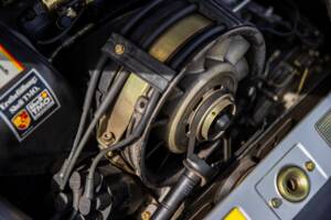 Image 86/132 of Porsche 911 Speedster 3.2 (1989)