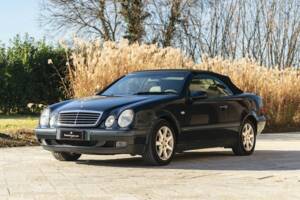 Bild 23/50 von Mercedes-Benz CLK 230 Kompressor (1999)
