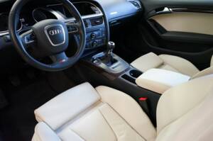 Image 23/37 de Audi S5 Coupé (2007)