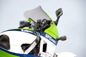 Image 10/36 of Kawasaki GPZ 600 R (1985)