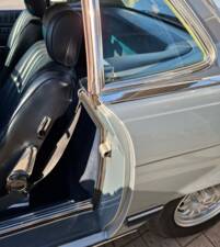 Immagine 24/36 di Mercedes-Benz 500 SL (1985)