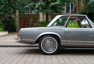 Image 10/21 de Mercedes-Benz 280 SL (1970)