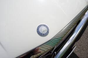 Afbeelding 35/35 van Mercedes-Benz 280 SL (1984)