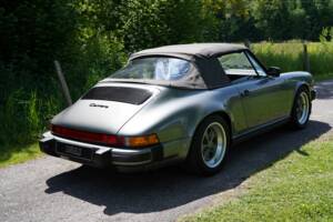 Bild 9/20 von Porsche 911 Carrera 3.2 (1988)