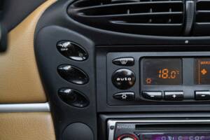 Image 44/50 de Porsche Boxster (2000)