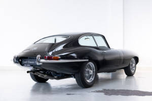 Image 6/34 de Jaguar Type E 4.2 (1967)