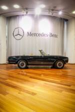 Image 9/31 de Mercedes-Benz 280 SL (1968)