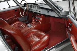 Image 16/28 of Ferrari 250 GT&#x2F;E (1961)