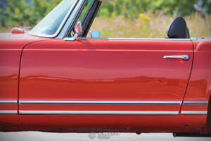 Image 13/70 of Mercedes-Benz 280 SL (1969)