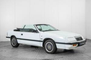 Bild 5/50 von Chrysler Le Baron 2.5 Turbo (1988)