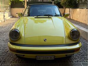 Image 1/10 de Porsche 911 Carrera 3.2 (1987)