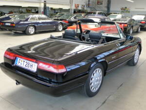 Imagen 29/34 de Alfa Romeo 2.0 Spider (1992)