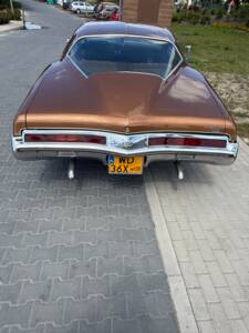 Bild 4/9 von Buick Riviera (1973)