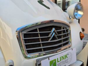 Image 11/50 of Citroën 2 CV 6 (1991)