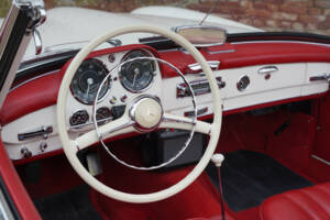 Bild 33/50 von Mercedes-Benz 190 SL (1960)