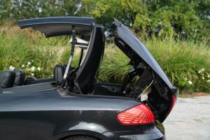 Bild 19/50 von Peugeot 307 CC 2.0i (2004)