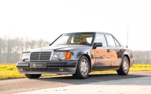 Bild 2/38 von Mercedes-Benz 500 E (1991)