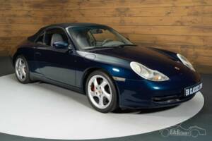 Image 13/19 of Porsche 911 Carrera 4 (1999)