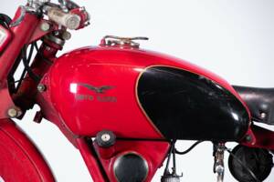 Image 22/50 de Moto Guzzi 250 SS (1950)