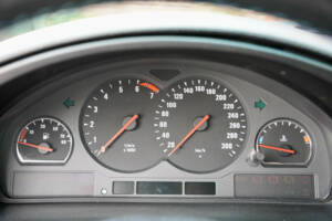 Image 34/50 of BMW 850CSi (1994)