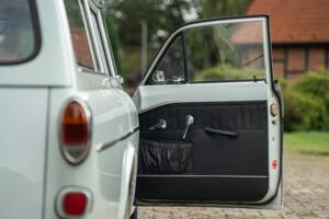 Bild 37/44 von Volvo P 221 (1968)