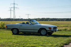 Bild 28/42 von Mercedes-Benz 380 SL (1981)