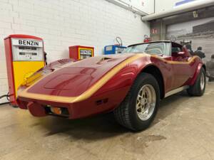 Bild 2/16 von Chevrolet Corvette Sting Ray (1979)