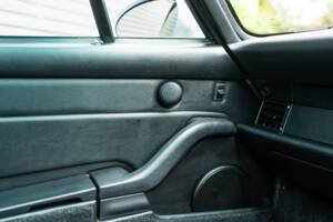 Image 27/60 of Porsche 911 Targa (1996)