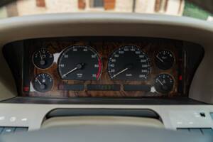 Image 44/50 of Jaguar XJ6 3.2 (1995)