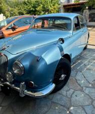 Image 7/38 of Jaguar Mk II 2.4 (1968)