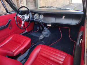 Image 15/28 of Alfa Romeo Giulia 1600 GTC (1966)