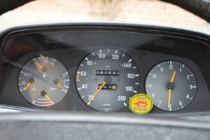 Image 12/15 of Mercedes-Benz 230 CE (1983)