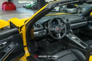 Image 16/25 of Porsche 718 Boxster S (2016)